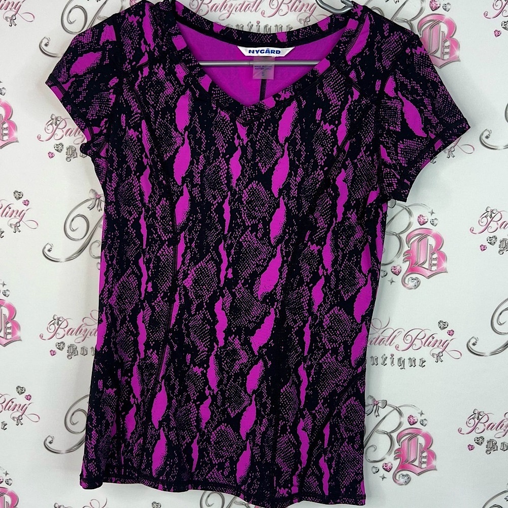 Peter Nygard tshirt snake skin Vivid Pink and Black Short Sleeve Top